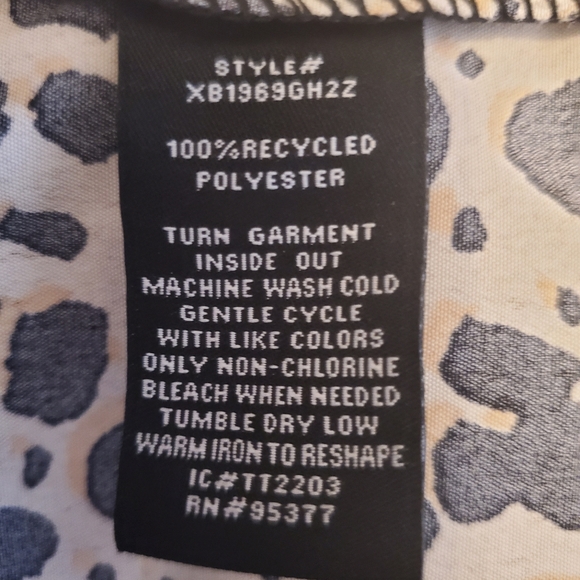 Sanctuary Leopard Print Sleeve Blouse Size XL - Picture 5 of 5